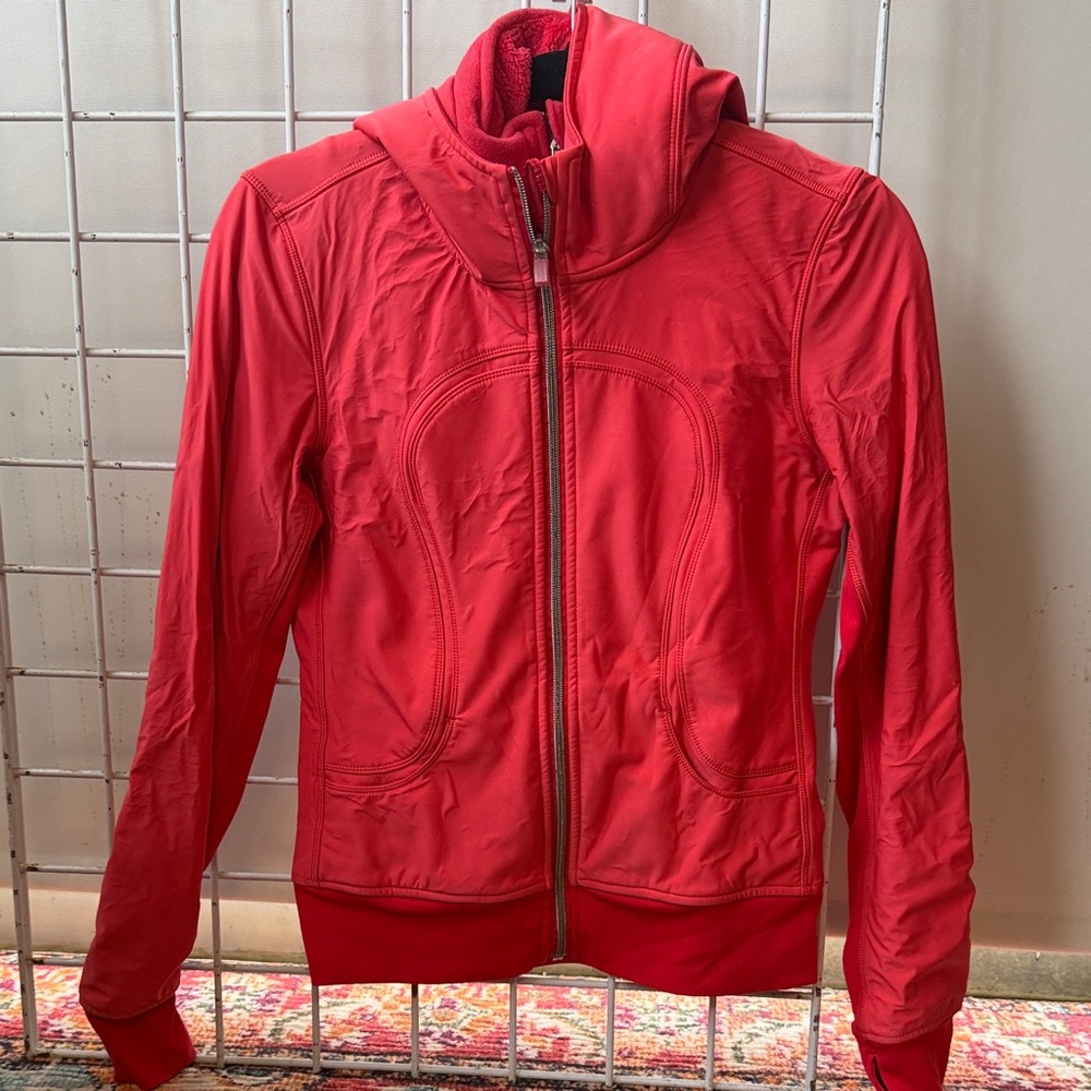 Lululemon Women’s Red Fuzzy Zip-Front Hoodie Jacket Size 2